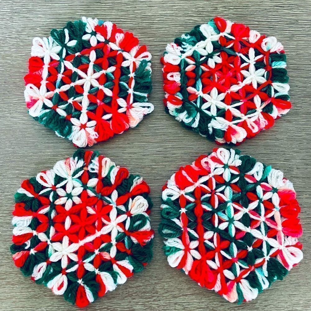 Christmas Yarn Trivet Potholders Ornaments Set